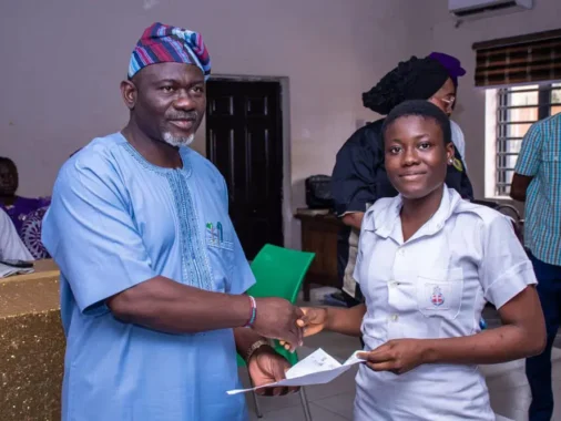 Ikeja Council Chair Gifts Free GCE Forms to Students