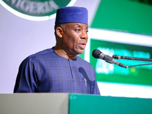 Tunji Alausa 1